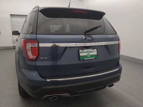 Used 2018 Ford Explorer XLT w/ Equipment Group 202A FWD image 6