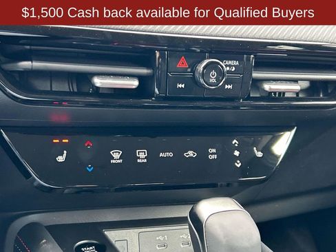 New 2026 Nissan Kicks SR w/ Cold Weather Package FWD image 28
