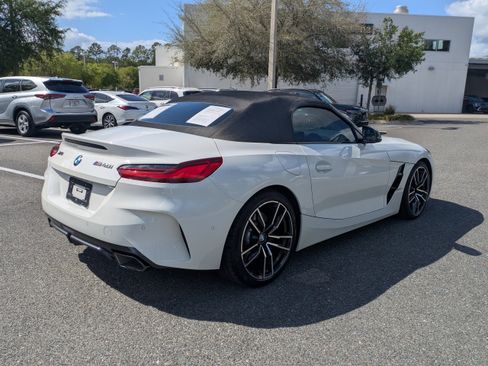 Used 2022 BMW Z4 M40i w/ Premium Package image 6