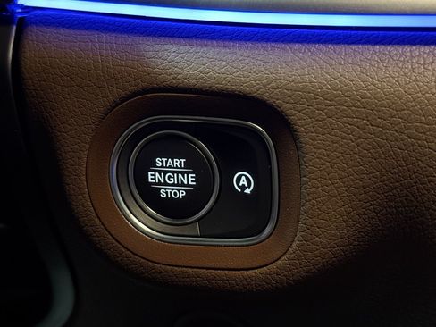 New 2026 Mercedes-Benz GLS 450 4MATIC image 21
