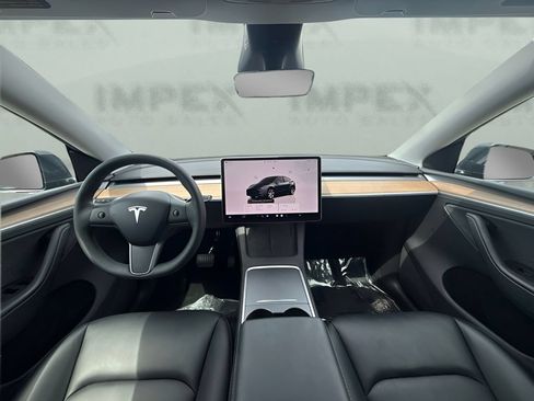 Used 2024 Tesla Model Y Long Range AWD/4WD image 14