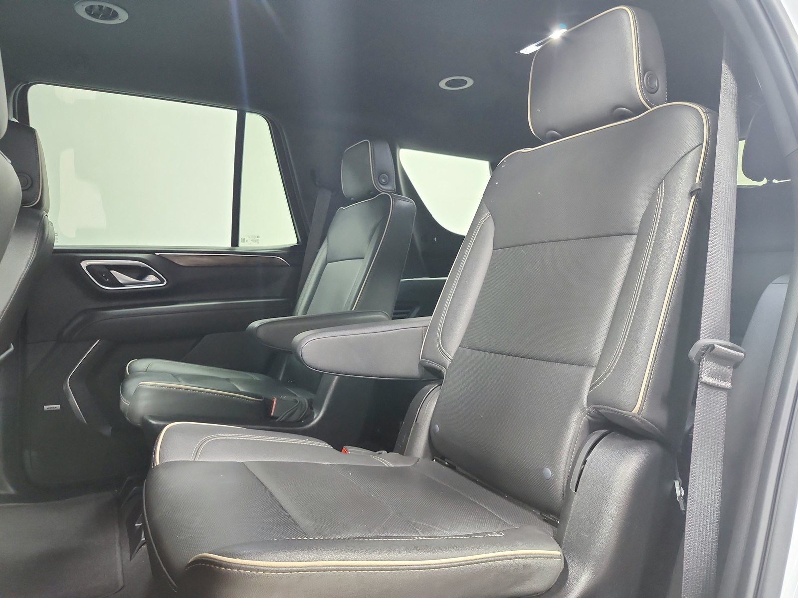 Used 2024 Chevrolet Tahoe Premier RWD image 38