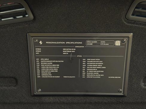 Used 2018 Ferrari GTC4Lusso AWD/4WD image 35