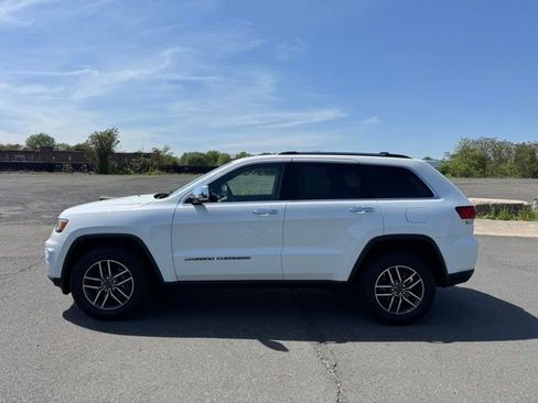 Certified 2022 Jeep Grand Cherokee Limited image 2