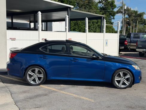 Used 2011 Lexus IS 250 w/ Premium Pkg Value Edition RWD image 5