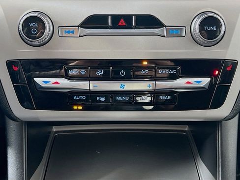 Used 2023 Ford Explorer XLT w/ Class IV Trailer Tow Package image 15