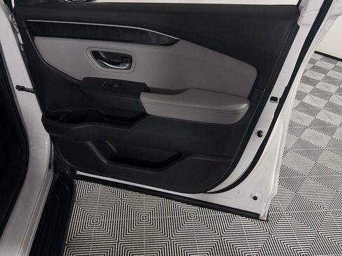 Used 2024 Honda Pilot Elite image 34