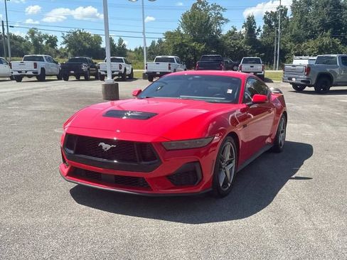 Used 2025 Ford Mustang GT Premium RWD image 8