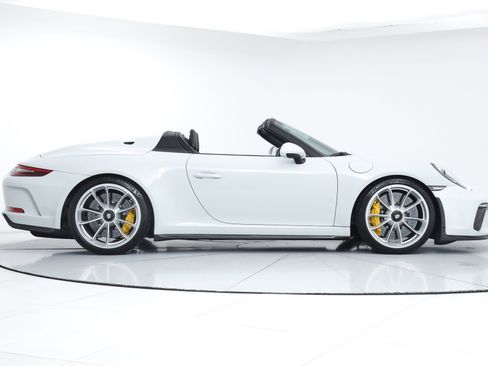 Used 2019 Porsche 911 Speedster image 10