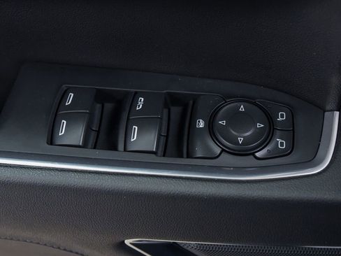 Used 2024 Chevrolet Silverado 1500 LT AWD/4WD image 19