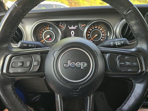 Used 2022 Jeep Gladiator Sport AWD/4WD image 24
