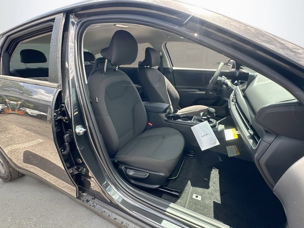 New 2026 Kia K4 FWD image 25
