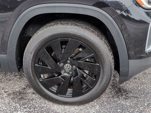 Used 2025 Volkswagen Atlas SE FWD image 10