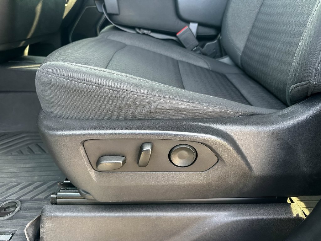 Used 2024 Chevrolet Silverado 2500 LT AWD/4WD image 15