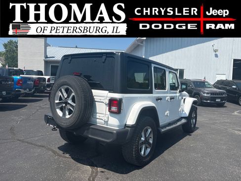Used 2019 Jeep Wrangler Unlimited Sahara AWD/4WD image 6