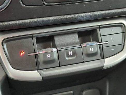 Used 2023 GMC Terrain SLT w/ LPO, Floor Liner Package AWD/4WD image 15