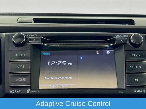 Used 2016 Toyota RAV4 SE image 17