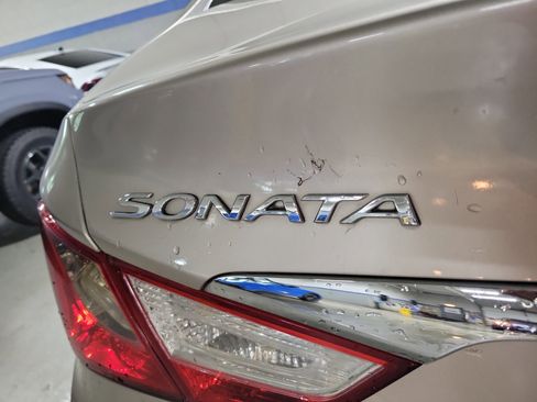 Used 2012 Hyundai Sonata GLS image 7