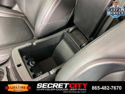 Used 2019 Jeep Cherokee Trailhawk AWD/4WD image 25