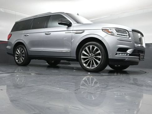 Used 2020 Lincoln Navigator Reserve w/ Luxury Package AWD/4WD image 39