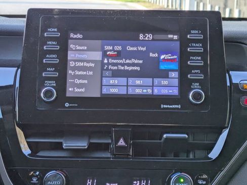 Used 2024 Toyota Camry SE w/ Convenience Package FWD image 17