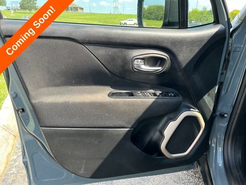 Used 2017 Jeep Renegade Sport w/ Power & Air Group AWD/4WD image 17