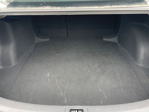 Used 2025 Toyota Corolla LE image 29