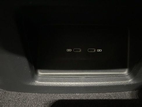 Certified 2024 Volkswagen Atlas SE image 17