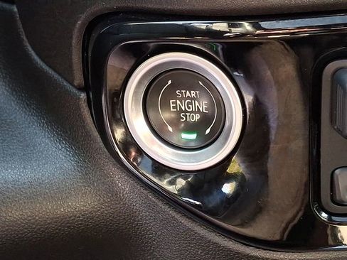 Used 2023 Chevrolet Silverado 1500 High Country image 27