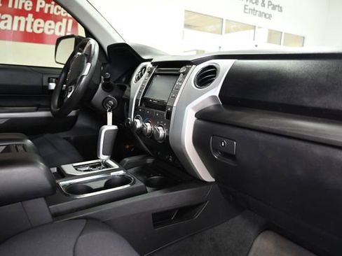 Used 2019 Toyota Tundra SR5 AWD/4WD image 15