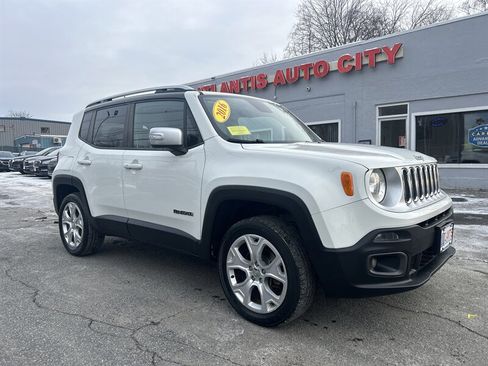 Used 2016 Jeep Renegade Limited image 3