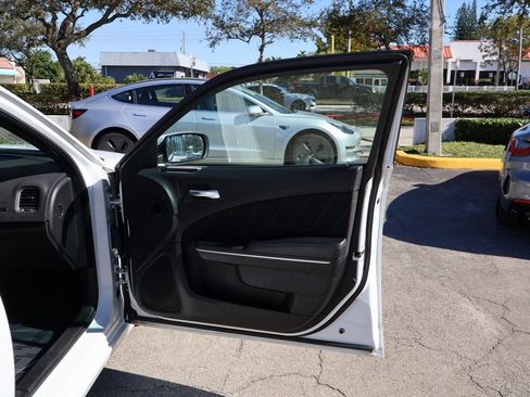 Used 2022 Dodge Charger SXT image 21