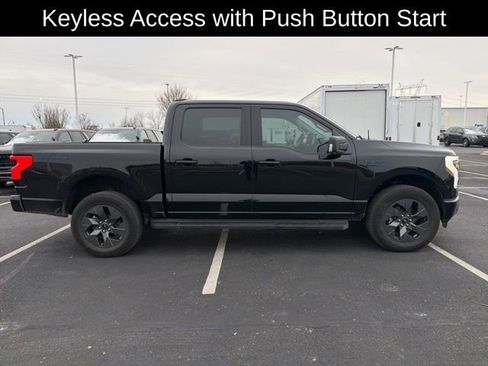 Used 2025 Ford F150 Lightning Flash image 5