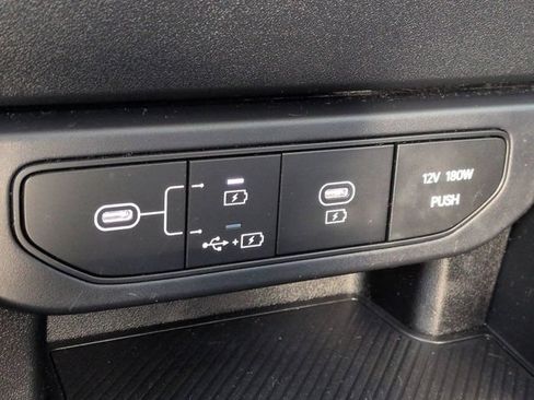 Used 2025 Kia K4 FWD image 19