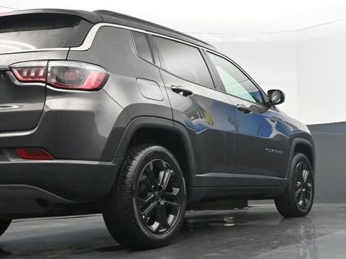 Used 2024 Jeep Compass Limited image 21