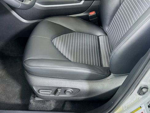 Certified 2025 Toyota Highlander XSE AWD/4WD image 20