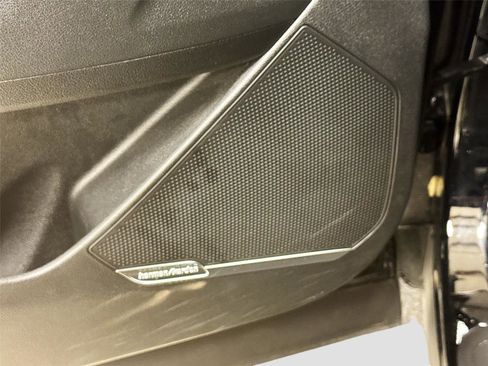 Used 2023 Kia Sportage SX image 19