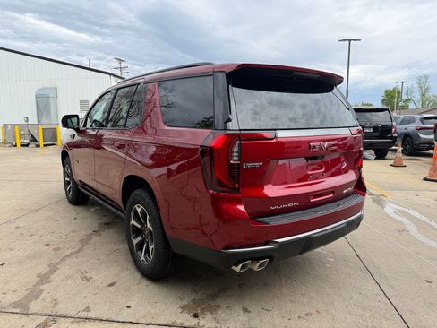 New 2026 GMC Yukon AT4 AWD/4WD image 32