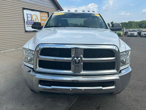 Used 2018 RAM 2500 Tradesman w/ Chrome Appearance Group AWD/4WD image 2