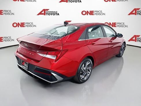 Used 2025 Hyundai Elantra SEL FWD image 7
