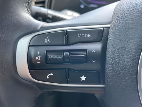 Used 2025 Kia Sportage EX w/ Premium Package FWD image 28