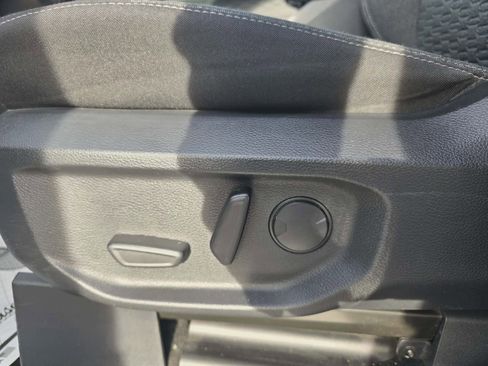 Used 2024 Ford Ranger XLT w/ Technology Package image 12