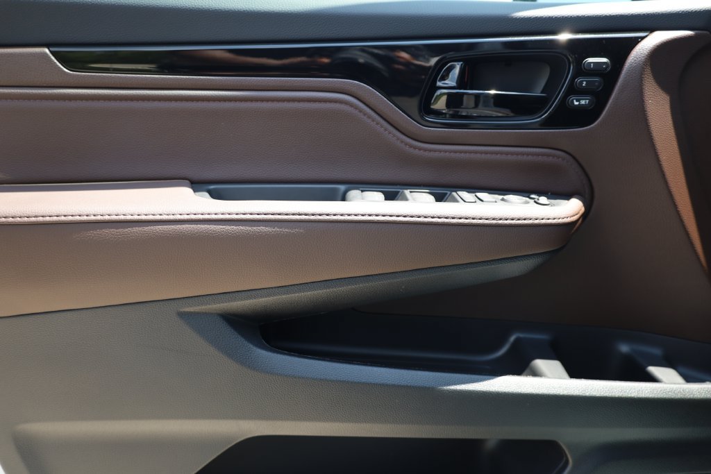 New 2027 Honda Odyssey Elite image 10