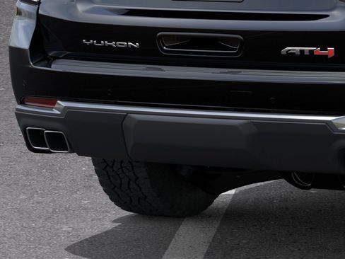 New 2026 GMC Yukon AT4 w/ AT4 Premium Package AWD/4WD image 7