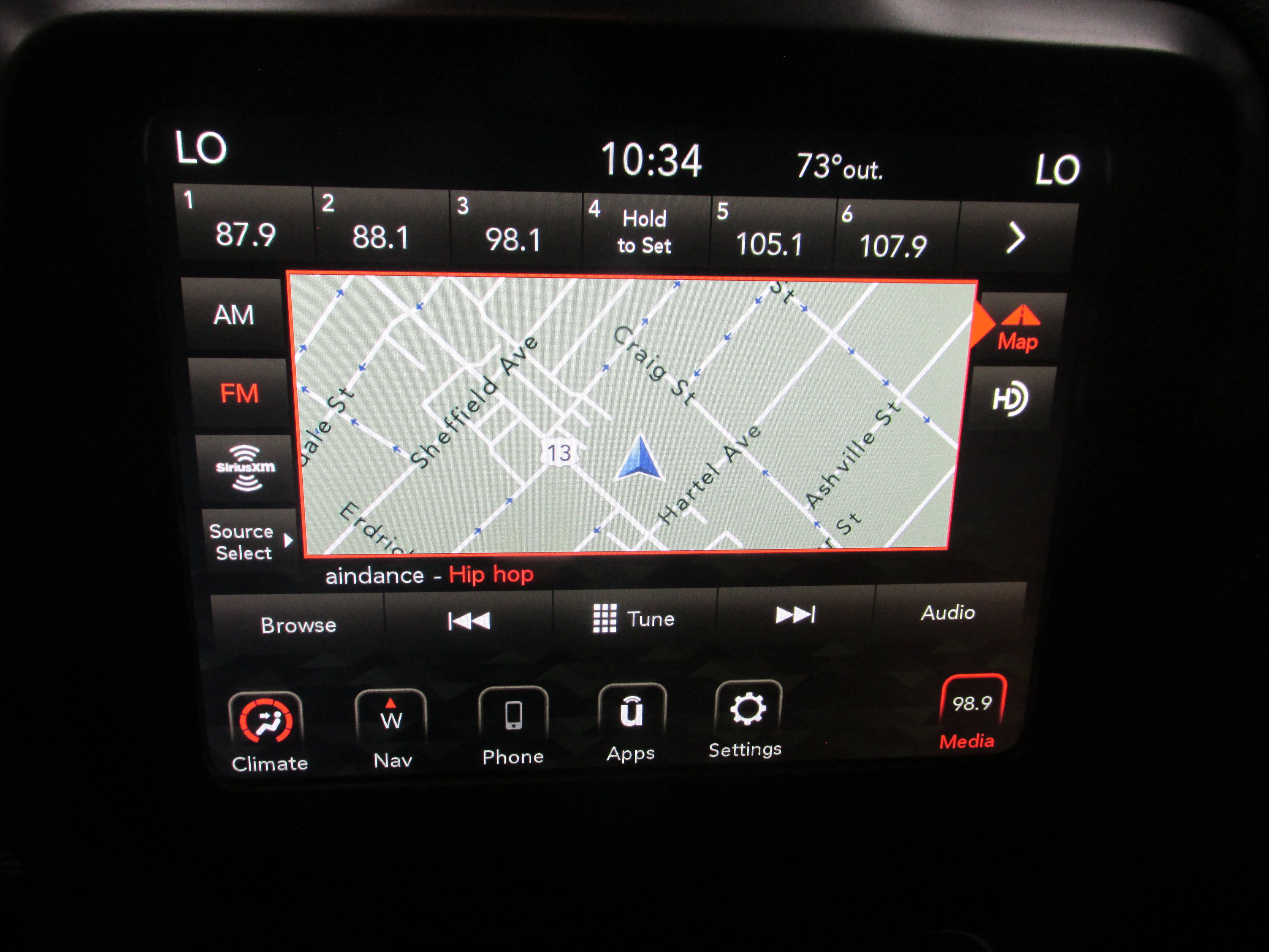 Used 2023 Jeep Renegade Latitude AWD/4WD image 33
