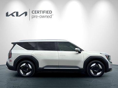 Certified 2024 Kia EV9 Wind AWD/4WD image 3