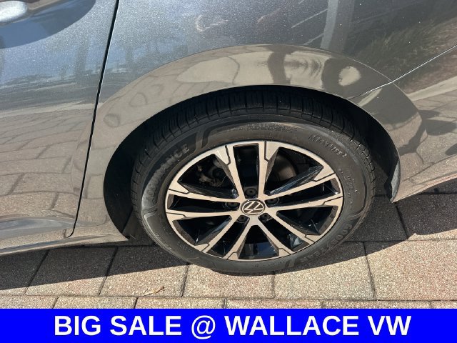 Certified 2025 Volkswagen Jetta Sport FWD image 10