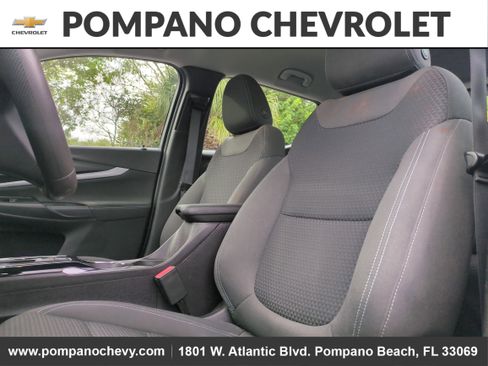 Used 2022 Chevrolet Bolt EUV LT w/ Driver Confidence Package image 22