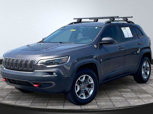 Used 2019 Jeep Cherokee Trailhawk AWD/4WD image 14