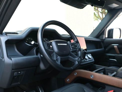 Used 2023 Land Rover Defender 110 X image 20